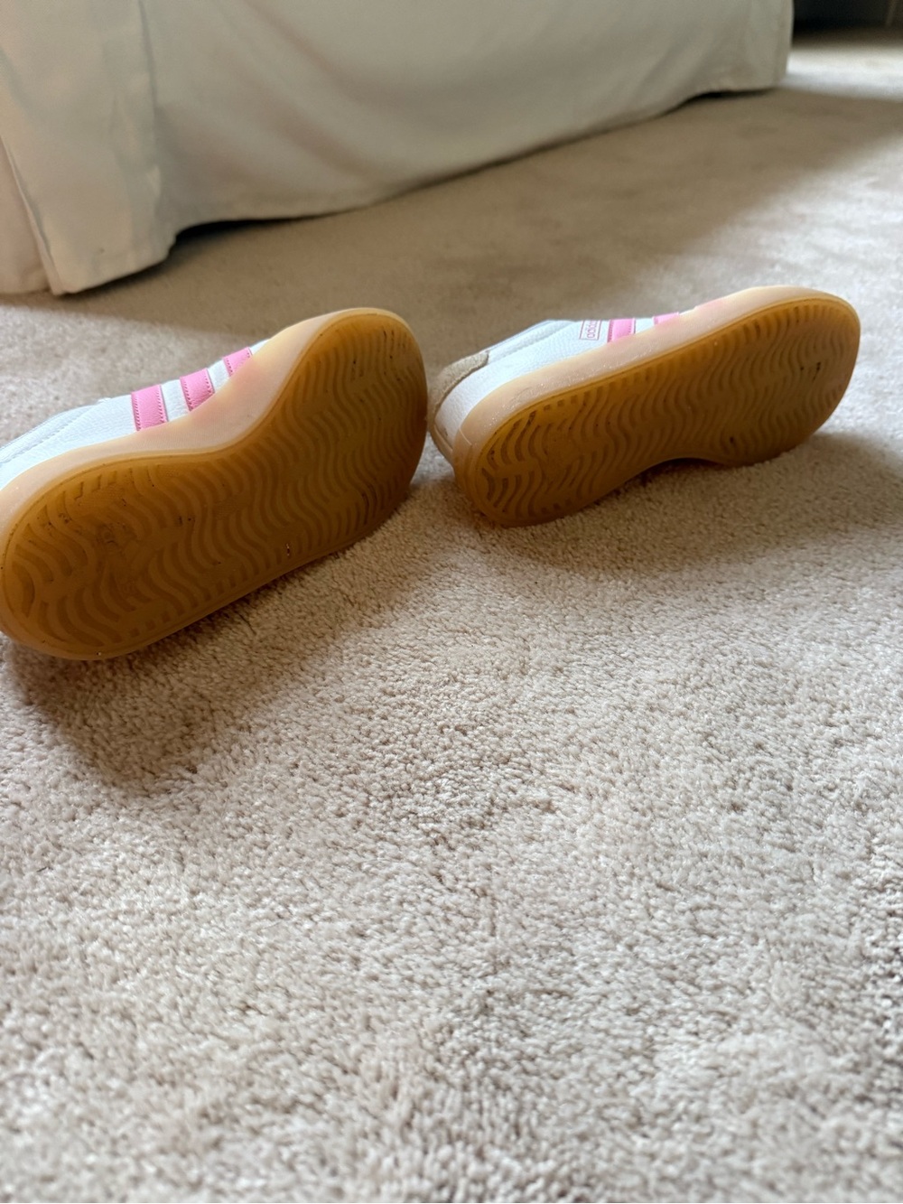 adidas VL court 3.0 White and Pink Low-Top Sneakers with Gum Sole - Picture 6 of 7